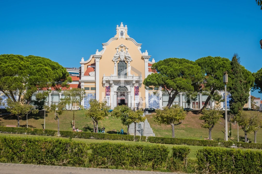 Apartamento T3 para Arrendamento em São Domingos de Benfica Foto 42
