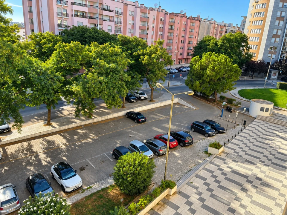 Apartamento T2 para Venda em Lumiar Foto 1