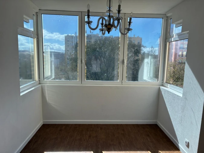 Apartamento T2 para Venda em Lumiar Foto 6