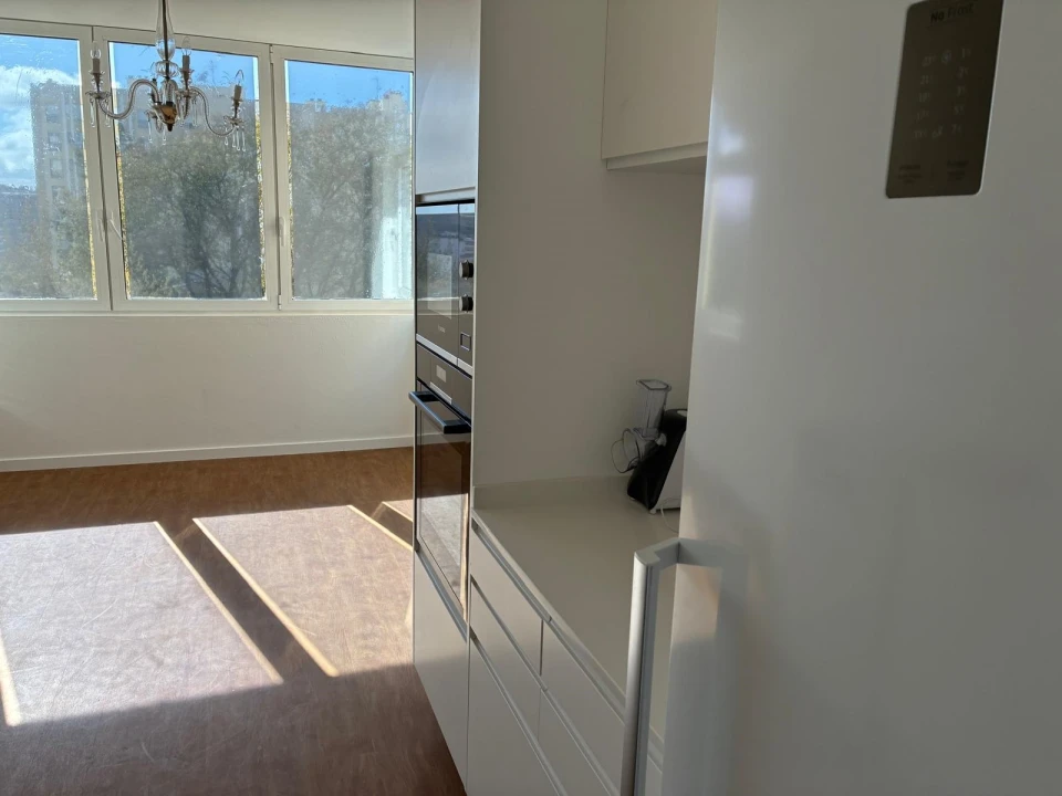 Apartamento T2 para Venda em Lumiar Foto 5