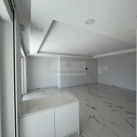 Apartamento T2 para Venda em Lagos (São Sebastião e Santa Maria)