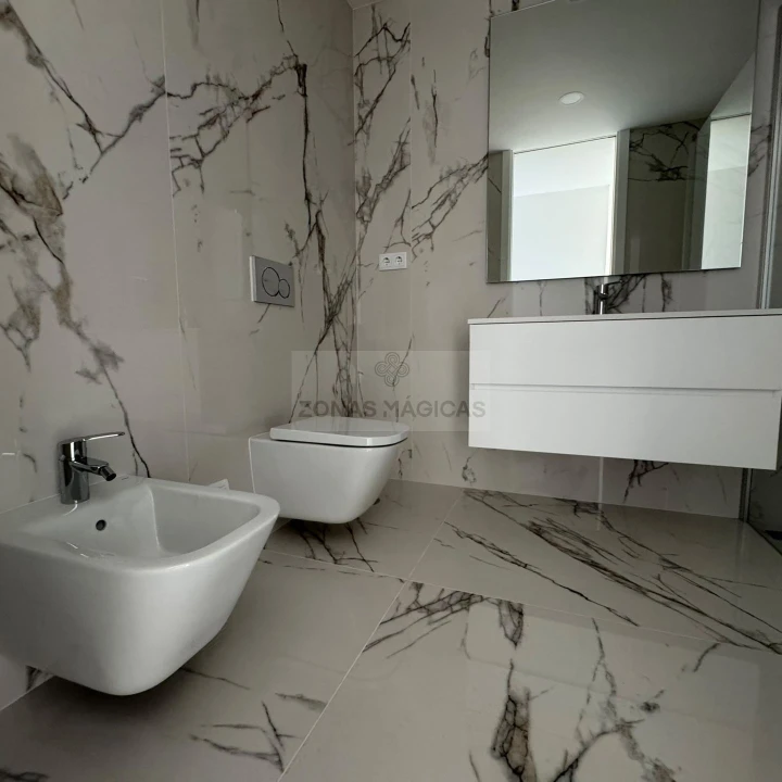 Apartamento T2 para Venda em Lagos (São Sebastião e Santa Maria) Foto 9