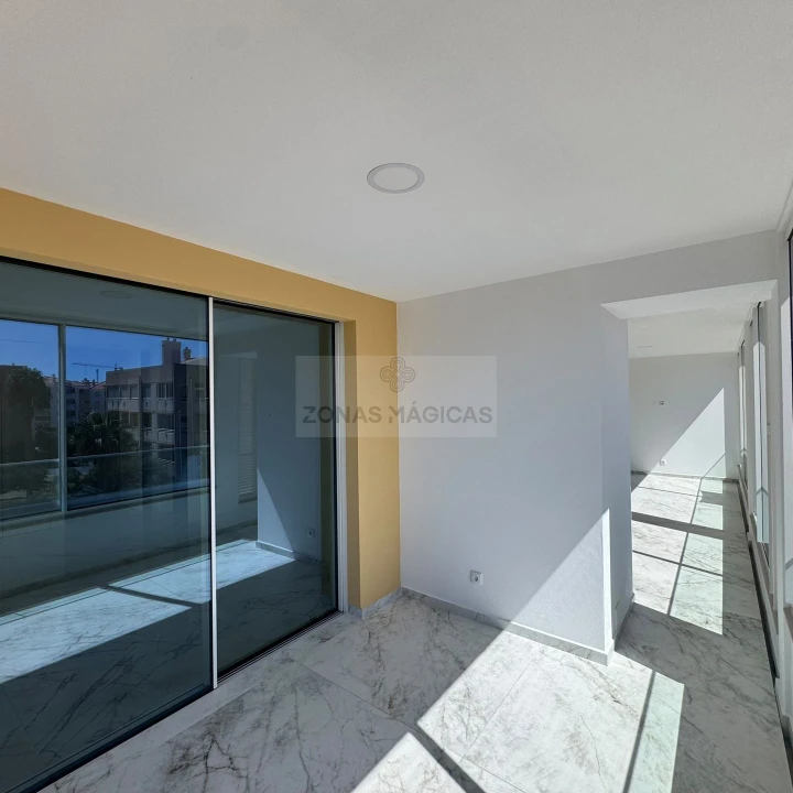 Apartamento T3 para Venda em Lagos (São Sebastião e Santa Maria) Foto 25