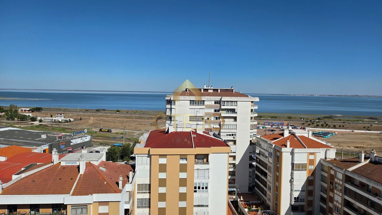 Apartamento T2 para Venda em Santa Iria de Azoia, São João da Talha e Bobadela Foto 23