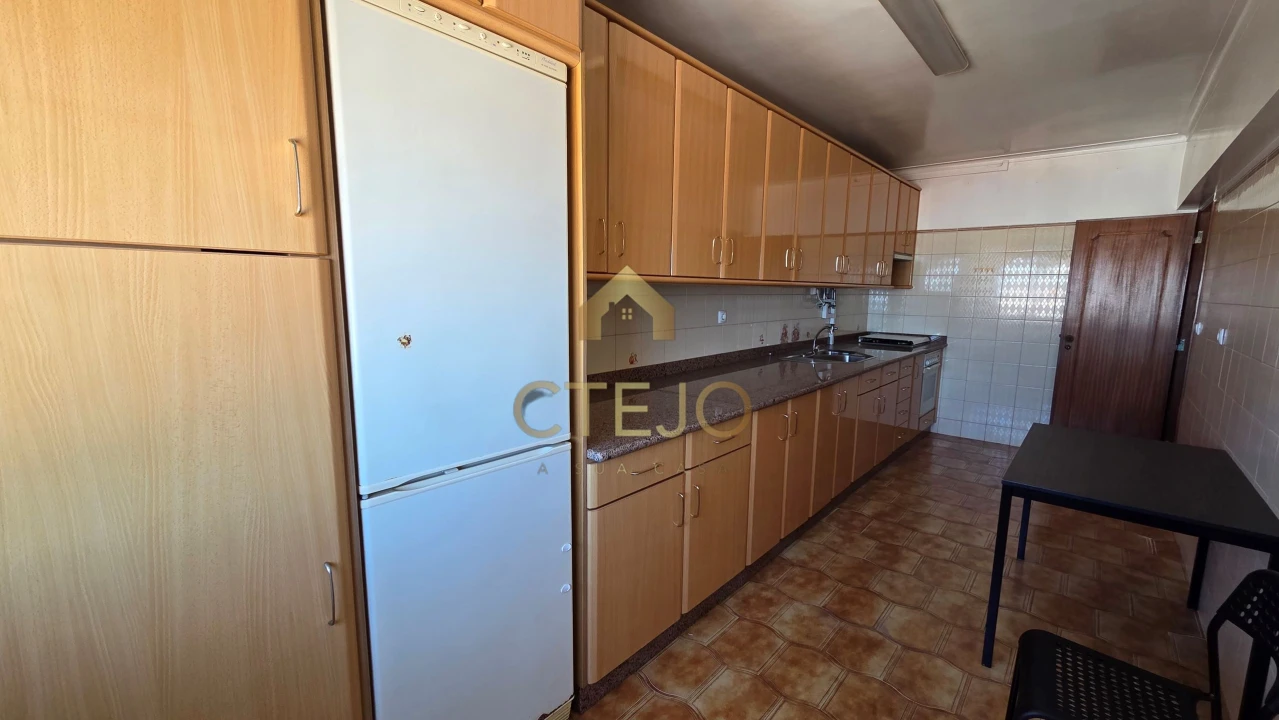Apartamento T2 para Venda em Santa Iria de Azoia, São João da Talha e Bobadela Foto 29