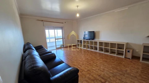Apartamento T2 para Venda em Santa Iria de Azoia, São João da Talha e Bobadela