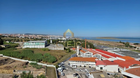 Apartamento T2 para Venda em Santa Iria de Azoia, São João da Talha e Bobadela