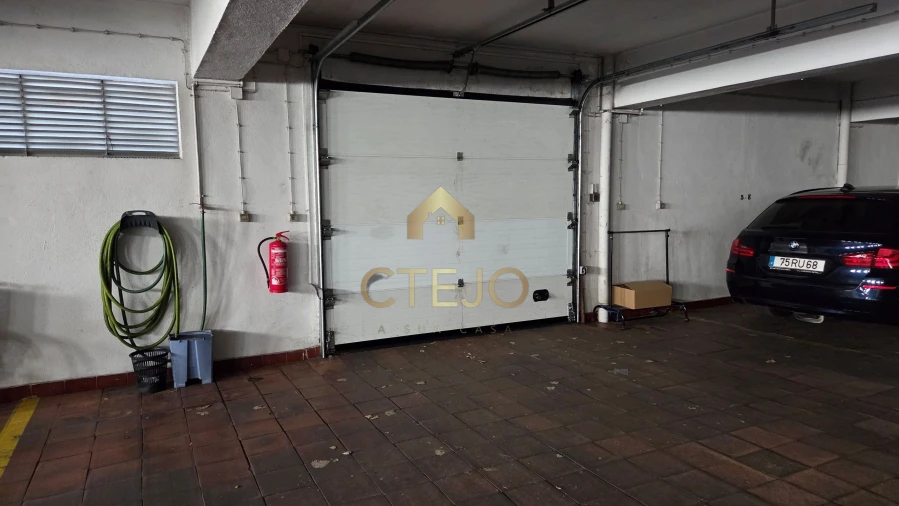 Apartamento T2 para Venda em Santa Iria de Azoia, São João da Talha e Bobadela Foto 36