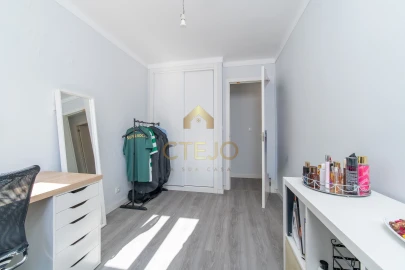 Apartamento T3 para Venda em Olivais