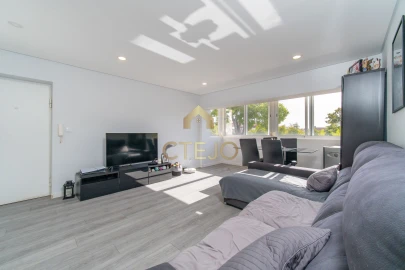 Apartamento T3 para Venda em Olivais