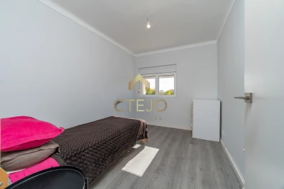Apartamento T3 para Venda em Olivais