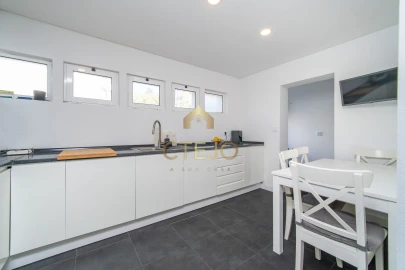 Apartamento T3 para Venda em Olivais