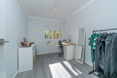 Apartamento T3 para Venda em Olivais