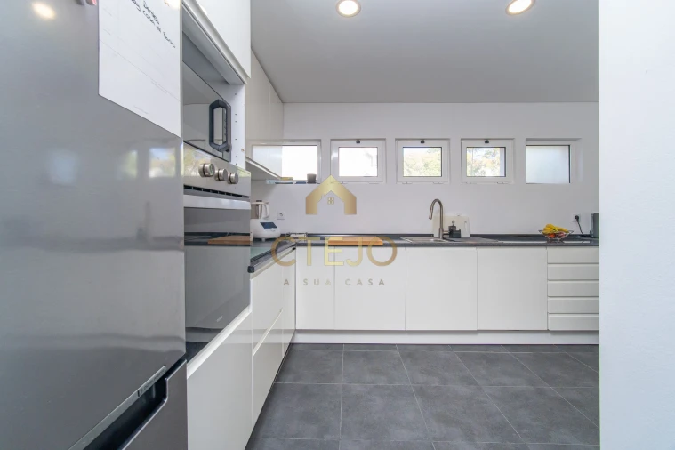 Apartamento T3 para Venda em Olivais Foto 7