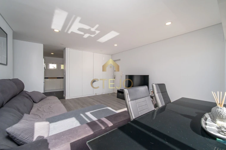 Apartamento T3 para Venda em Olivais Foto 6