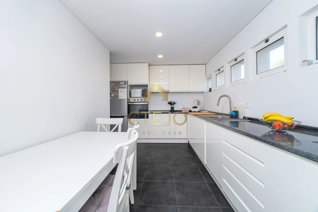 Apartamento T3 para Venda em Olivais Foto 10