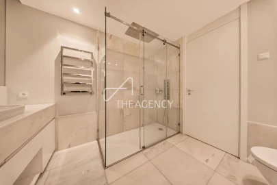 Apartamento T6 para Venda em Santo António