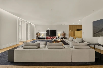 Apartamento T6 para Venda em Santo António