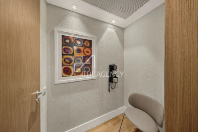 Apartamento T6 para Venda em Santo António