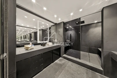 Apartamento T6 para Venda em Santo António
