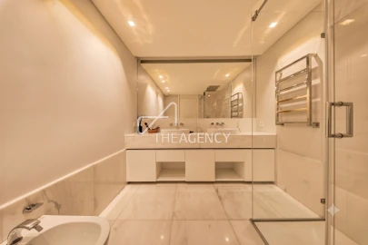 Apartamento T6 para Venda em Santo António