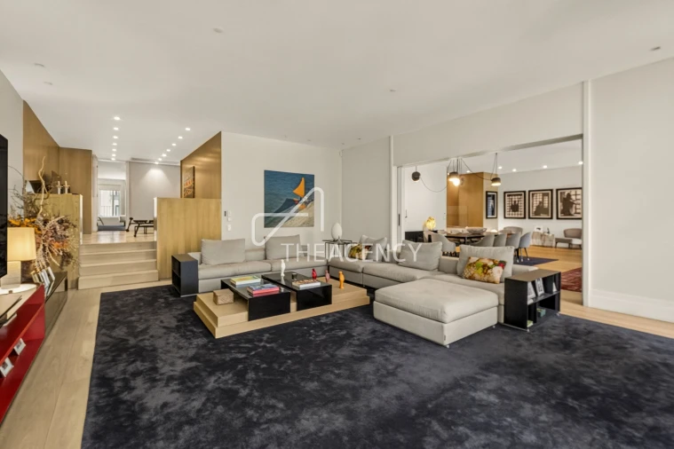 Apartamento T6 para Venda em Santo António Foto 8