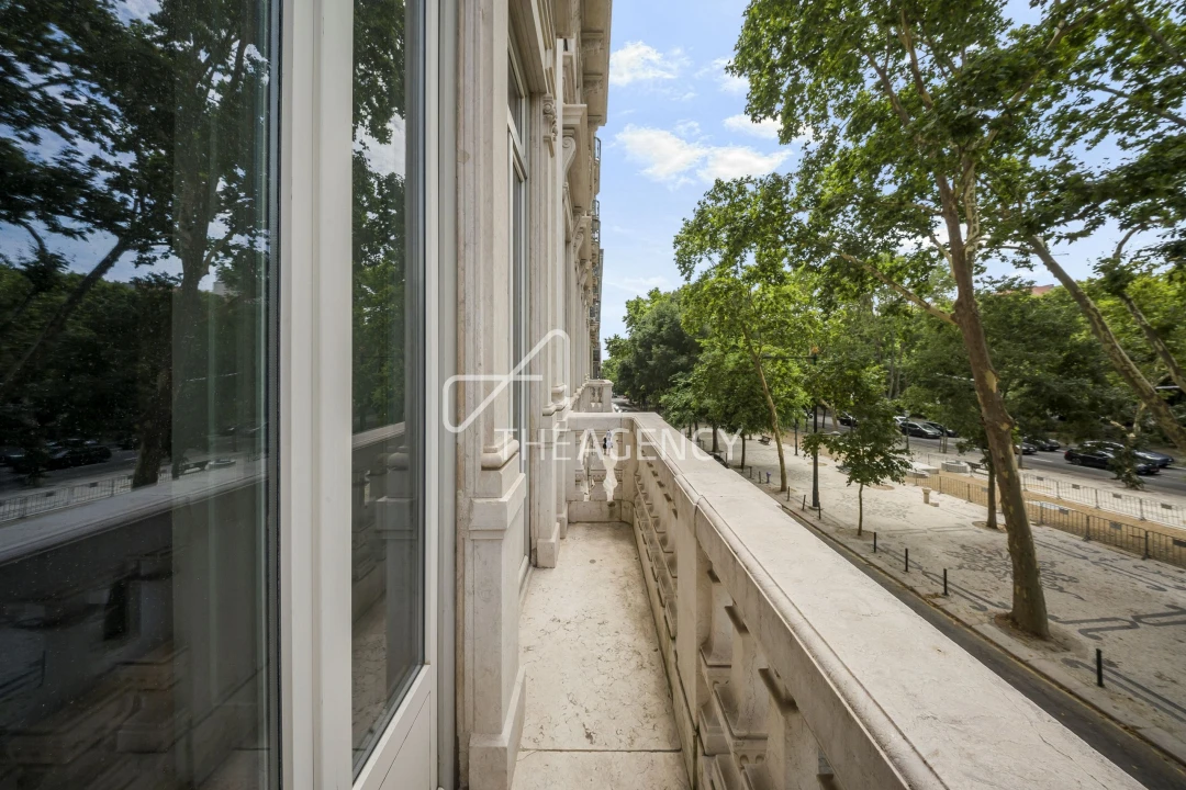 Apartamento T6 para Venda em Santo António Foto 42