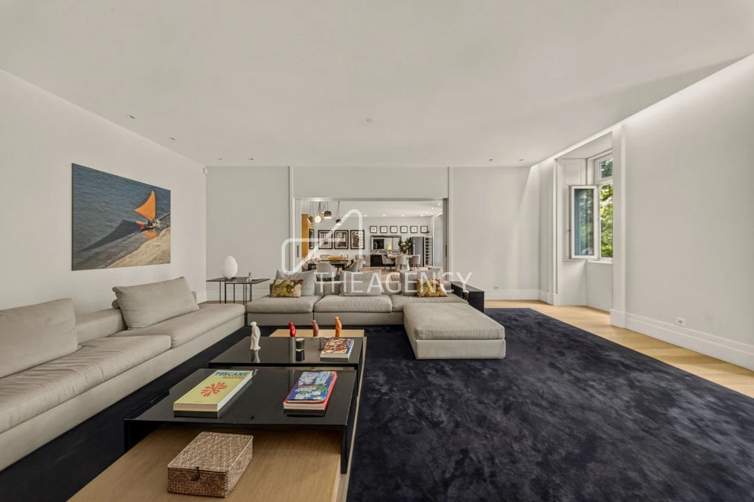 Apartamento T6 para Venda em Santo António Foto 5