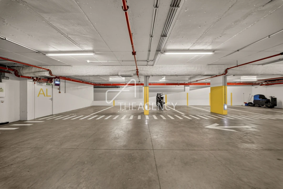 Apartamento T6 para Venda em Santo António Foto 44