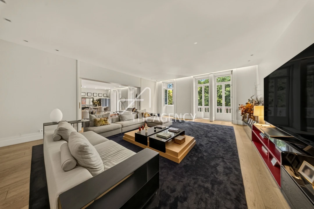 Apartamento T6 para Venda em Santo António Foto 4