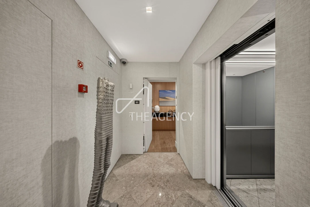Apartamento T6 para Venda em Santo António Foto 36