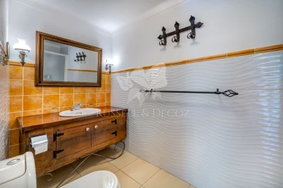 Moradia T5 para Venda em Olhão