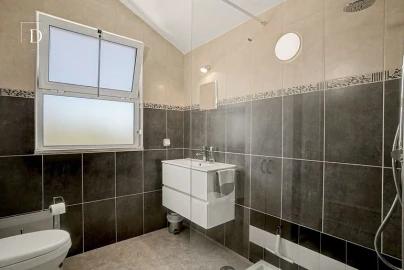 Moradia T6 para Venda em Silves