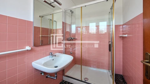 Apartamento T3 para Venda em Alvalade