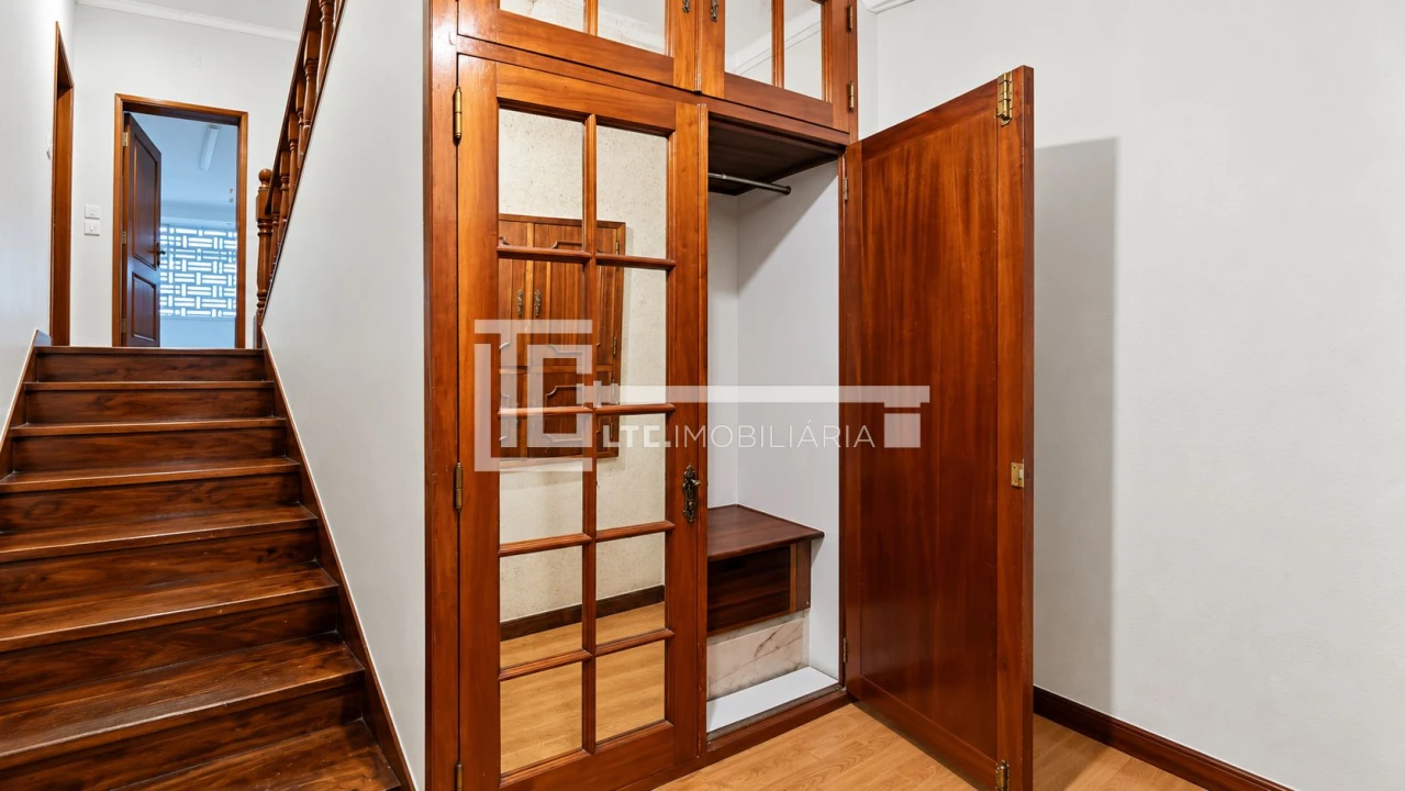 Apartamento T3 para Venda em Alvalade Foto 1