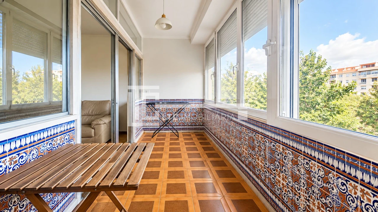 Apartamento T3 para Venda em Alvalade Foto 10