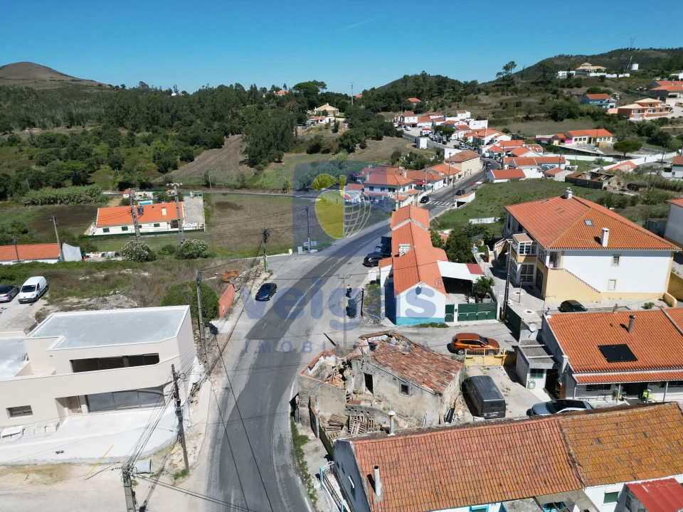 Terreno para Venda em Venda do Pinheiro e Santo Estêvão das Galés Foto 3