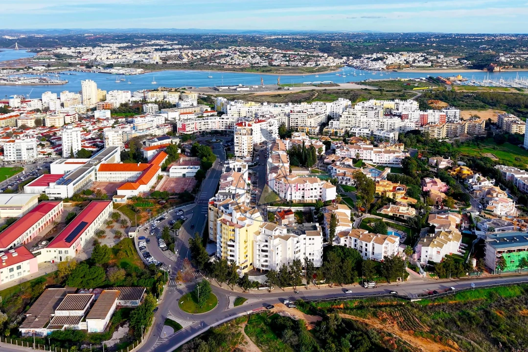 Apartamento T2 para Venda em Portimão Foto 49