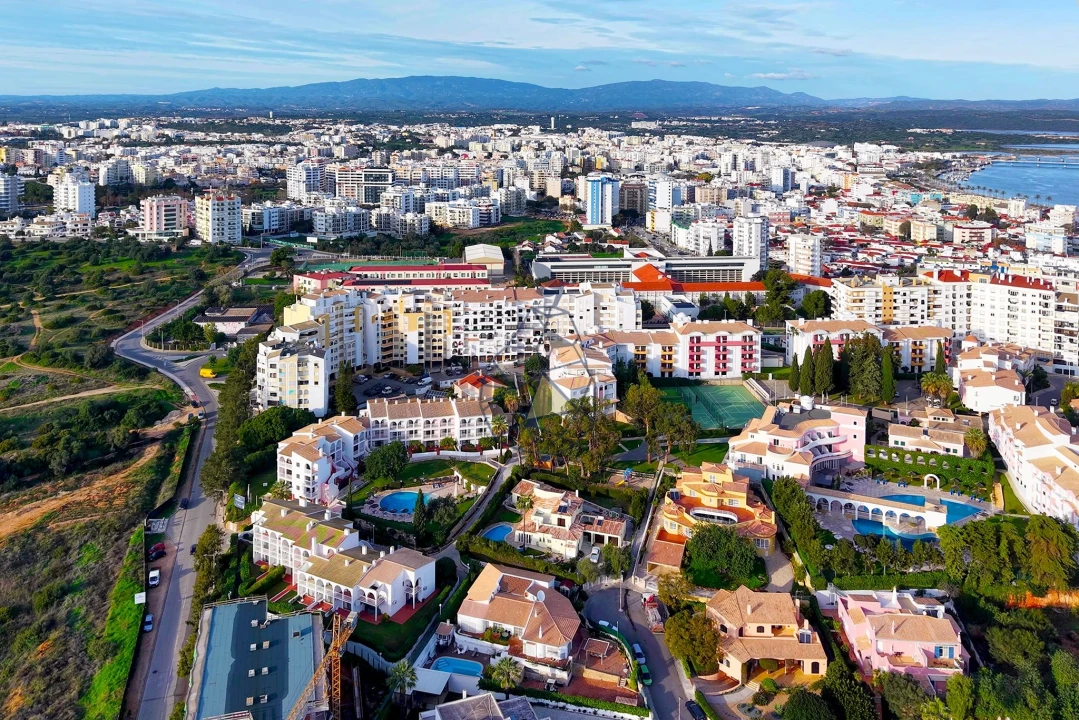 Apartamento T2 para Venda em Portimão Foto 51