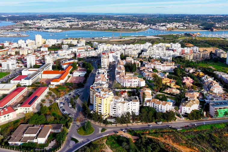 Apartamento T2 para Venda em Portimão Foto 49