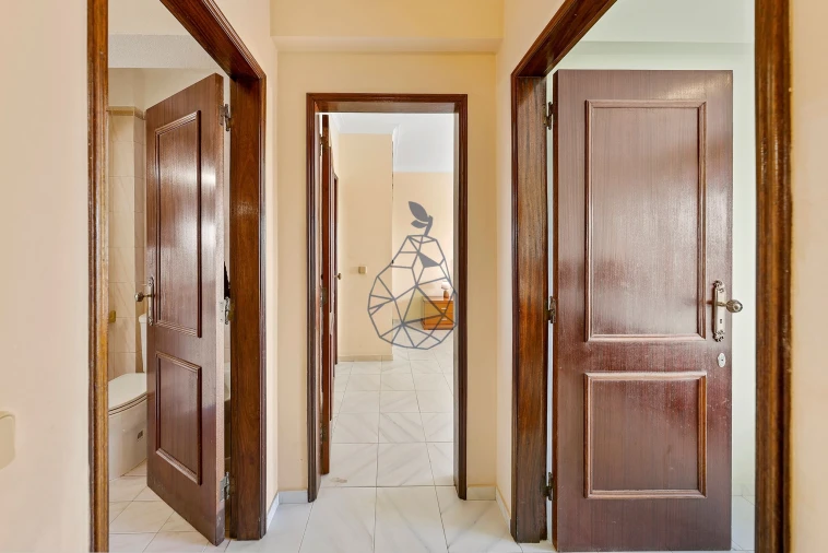 Apartamento T2 para Venda em Portimão Foto 21