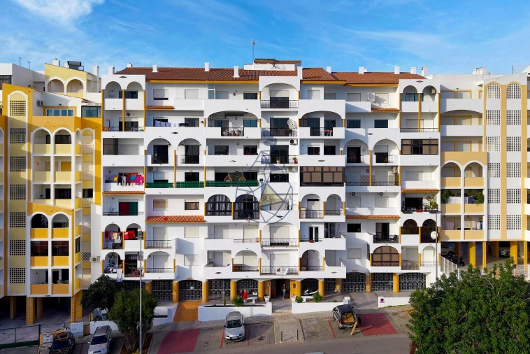 Apartamento T2 para Venda em Portimão Foto 4