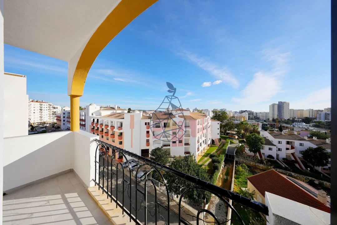 Apartamento T2 para Venda em Portimão Foto 24