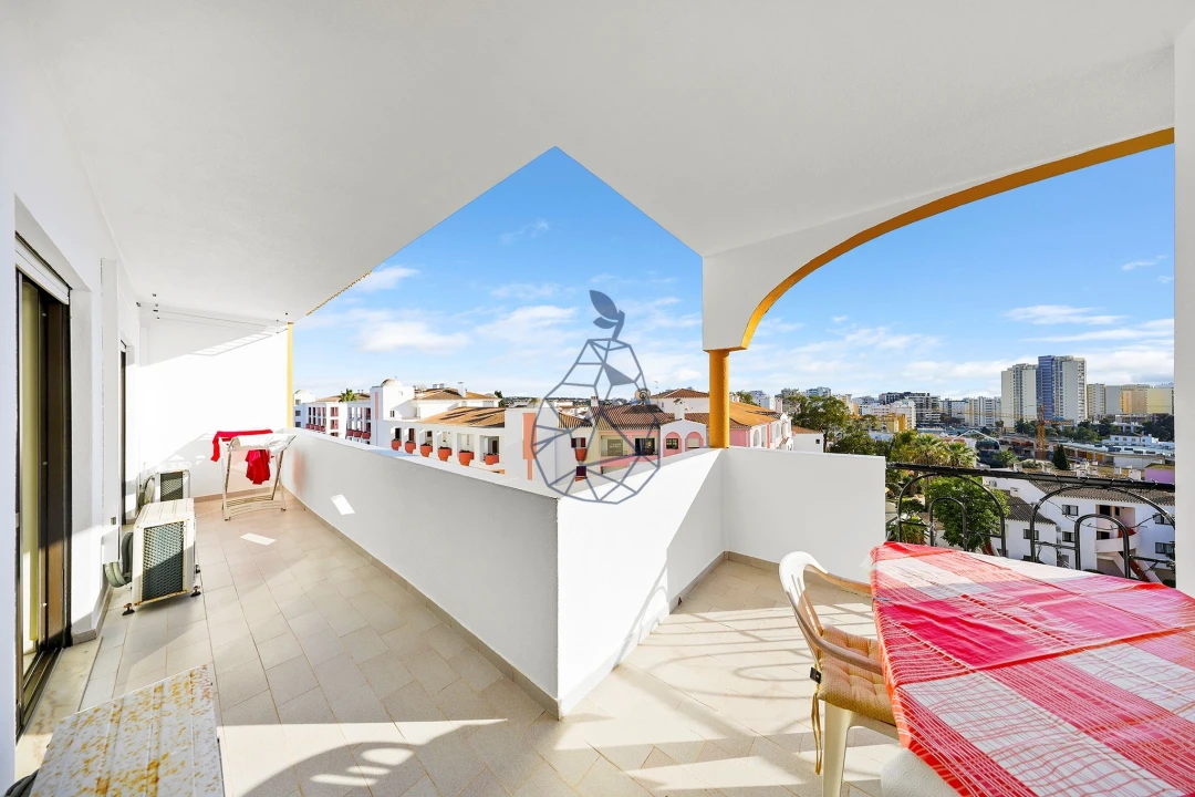Apartamento T2 para Venda em Portimão Foto 17