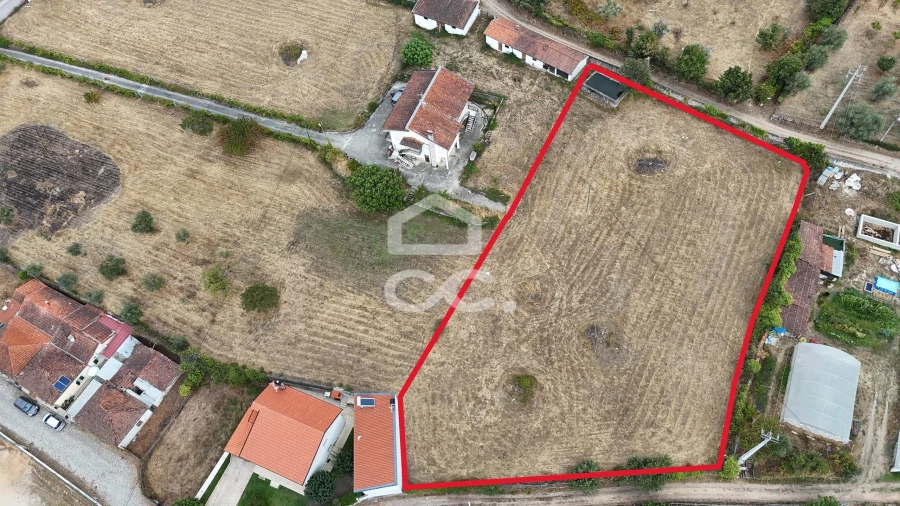 Terreno para Venda em Vilar de Nantes Foto 3