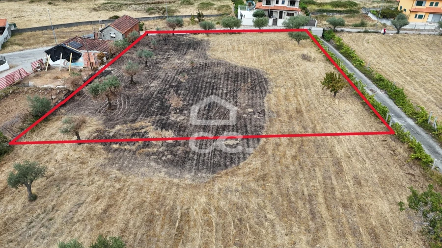 Terreno para Venda em Vilar de Nantes Foto 3