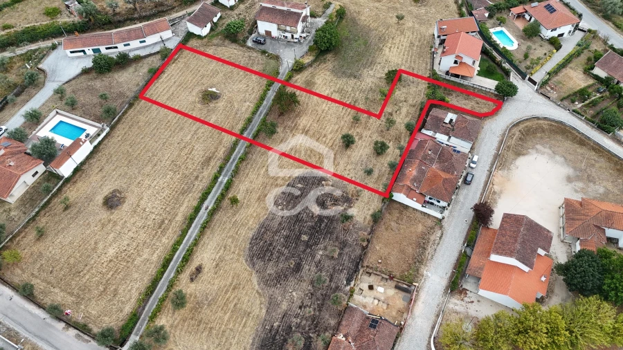 Terreno para Venda em Vilar de Nantes Foto 3