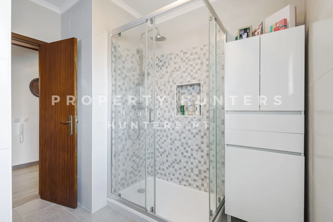 Apartamento T1 para Venda em Alcabideche Foto 17
