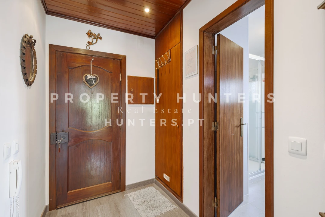 Apartamento T1 para Venda em Alcabideche Foto 3
