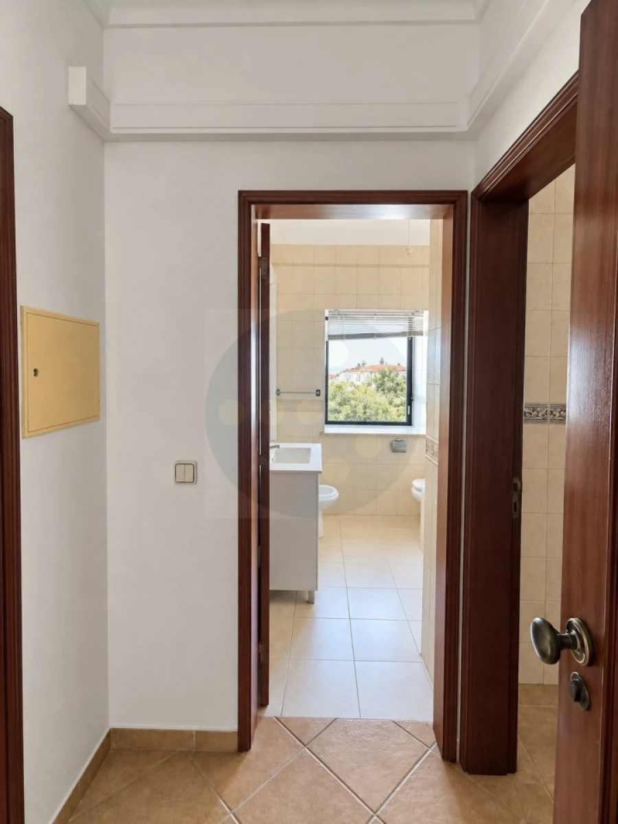Apartamento T1 para Venda em Abrantes (São Vicente e São João) e Alferrarede Foto 4